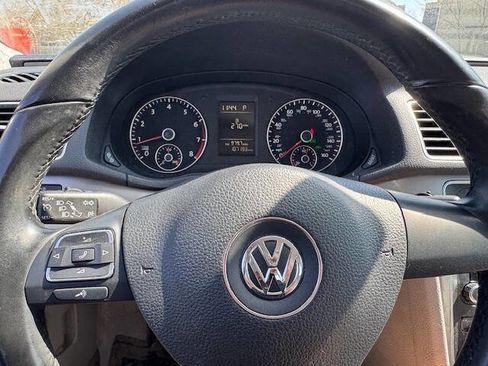Used 2015 Volkswagen Passat 1.8T Limited Edition image 32