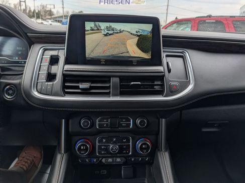 Used 2023 Chevrolet Suburban Premier image 19