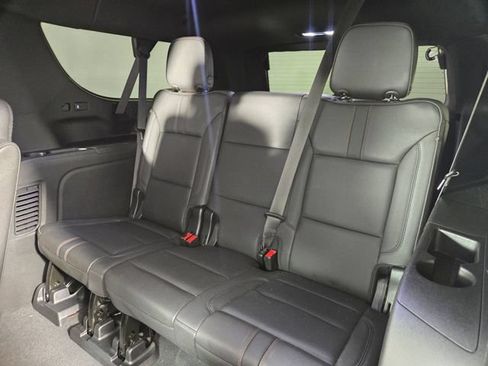 Used 2023 Chevrolet Suburban RST w/ Luxury Package AWD/4WD image 19