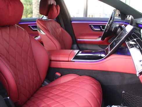 New 2025 Mercedes-Benz S 580 4MATIC Sedan image 22