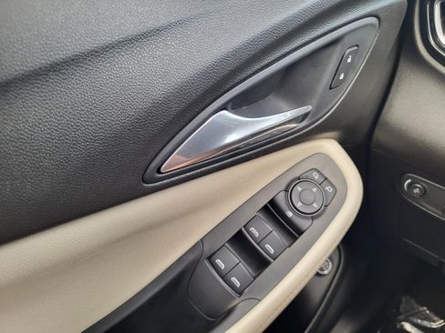 Used 2021 Buick Encore GX Select w/ Sport Touring Package FWD image 22