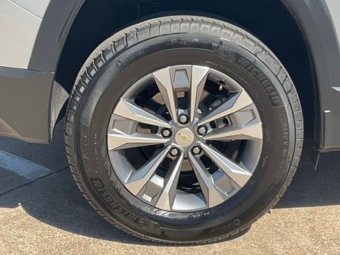 Used 2025 Chevrolet Equinox LT AWD/4WD image 7