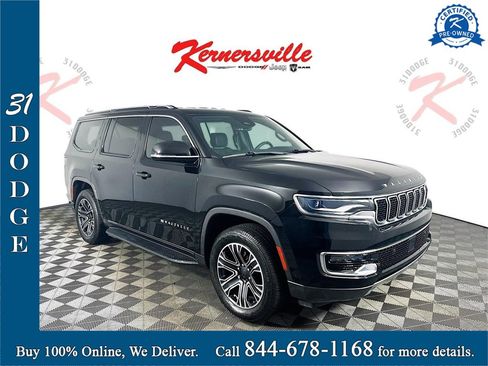 Used 2022 Jeep Wagoneer Series III w/ Flexible Seating Group image 1