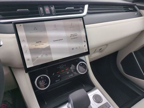 New 2026 Jaguar F-PACE SVR image 11