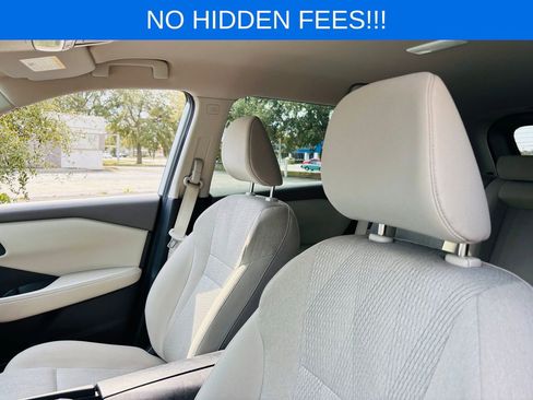 Used 2025 Nissan Rogue SV image 35