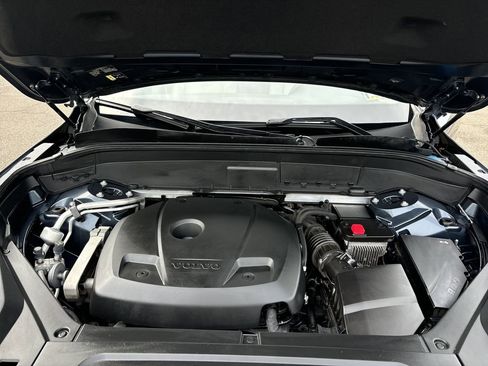Used 2020 Volvo XC90 T6 Momentum image 36