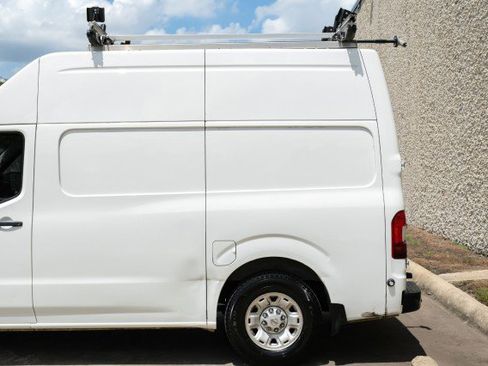 Used 2021 Nissan NV 2500 SV RWD image 13