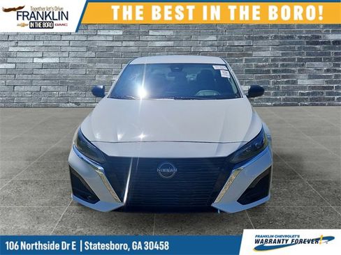 Used 2025 Nissan Altima 2.5 SV image 2