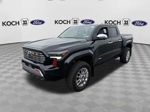 Used 2025 Toyota Tacoma Limited AWD/4WD image 3