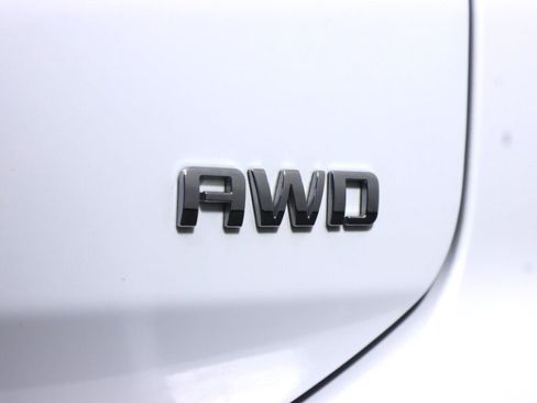 Used 2022 Chevrolet Equinox LS w/ Driver Confidence II Package AWD/4WD image 35