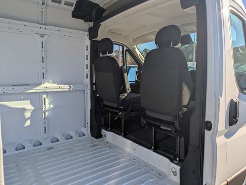New 2026 RAM ProMaster 2500 w/ Convenience Group image 23