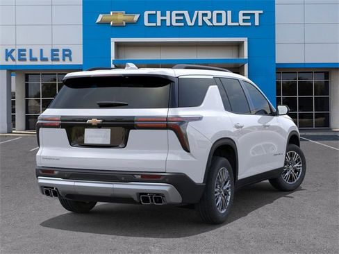 New 2025 Chevrolet Traverse LT image 4