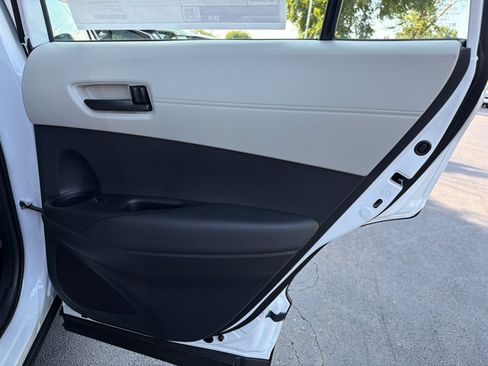 Used 2026 Toyota Corolla Cross L FWD image 16