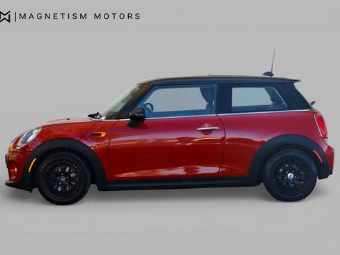 Used 2014 MINI Cooper 2-Door Hardtop image 2