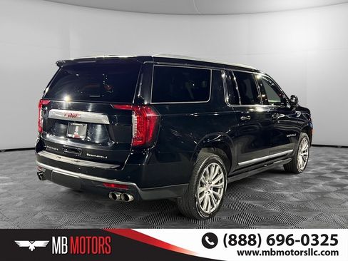Used 2023 GMC Yukon XL Denali image 3