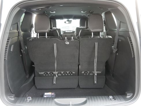 New 2026 Chrysler Pacifica Select image 7