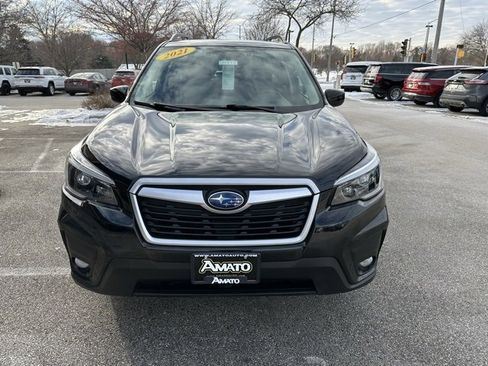 Used 2021 Subaru Forester Premium image 3