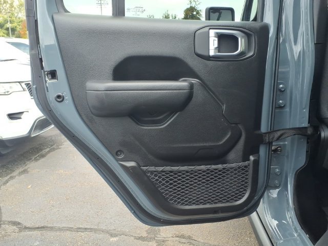 Certified 2025 Jeep Wrangler Unlimited Rubicon AWD/4WD image 19