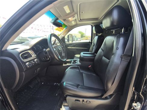 Used 2014 Chevrolet Silverado 2500 LTZ w/ LTZ Plus Package AWD/4WD image 9