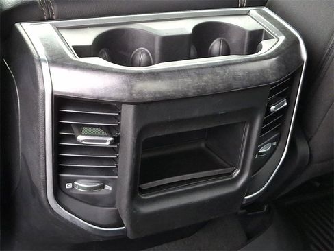 Used 2019 RAM 1500 Big Horn image 11