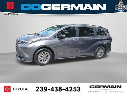 Certified 2025 Toyota Sienna XLE FWD image 11