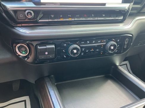 Used 2025 Chevrolet Silverado 3500 High Country w/ High Country Premium Package AWD/4WD image 38