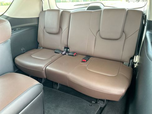 Used 2024 INFINITI QX80 Premium Select w/ All-Season Package image 23