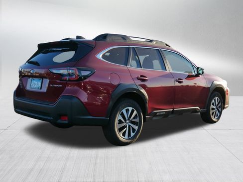 Certified 2025 Subaru Outback Premium image 7