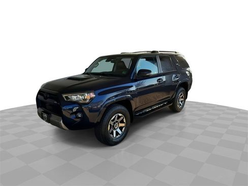 Used 2022 Toyota 4Runner TRD Off-Road Premium image 4