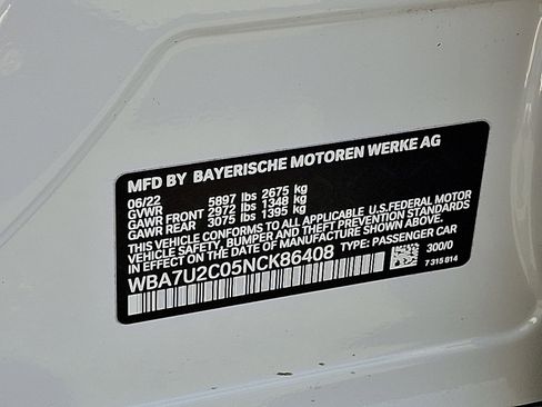 Used 2022 BMW 750i xDrive w/ Executive Package image 27