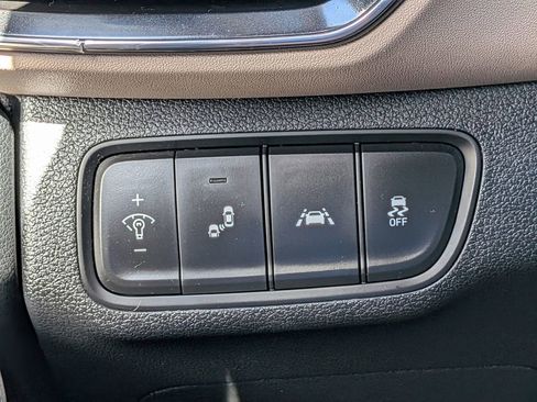 Used 2020 Hyundai Santa Fe SEL image 24