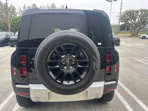 Certified 2025 Land Rover Defender 110 S AWD/4WD image 9