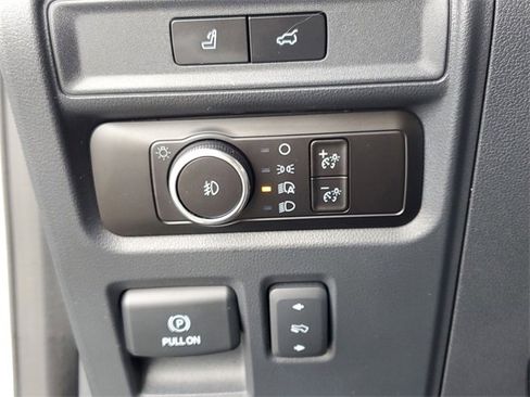 Certified 2023 Ford Expedition Limited image 11