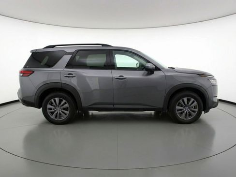 Used 2025 Nissan Pathfinder SV FWD image 11