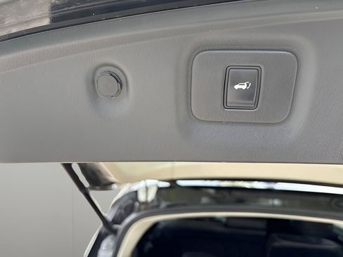 Used 2019 INFINITI QX60 Luxe w/ Sensory Package AWD/4WD image 9