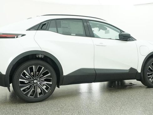 New 2026 Toyota C-HR AWD/4WD image 26