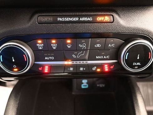 Used 2022 Ford Escape SEL w/ Equipment Group 302A AWD/4WD image 16