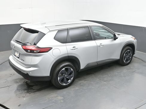 Certified 2024 Nissan Rogue SV AWD/4WD image 36