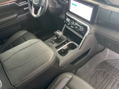 Used 2024 GMC Sierra 1500 Denali w/ Denali Reserve Package AWD/4WD image 16