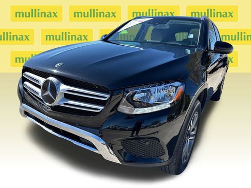 Used 2018 Mercedes-Benz GLC 300 4MATIC image 7