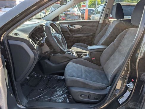 Used 2016 Nissan Rogue SV FWD image 13