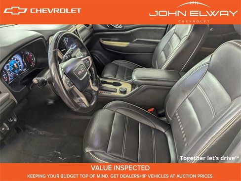 Used 2019 GMC Acadia Denali image 11