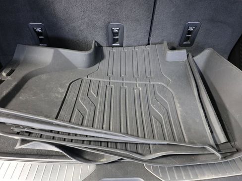 Used 2021 GMC Yukon Denali image 51