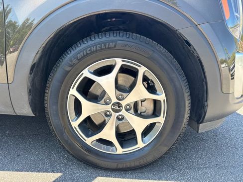 Used 2022 Kia Telluride EX w/ Towing Package AWD/4WD image 12
