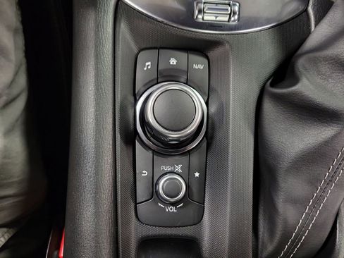 Used 2023 MAZDA MX-5 Miata Grand Touring RWD image 15