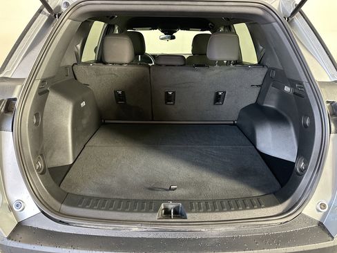 Used 2026 Chevrolet Equinox LT image 29