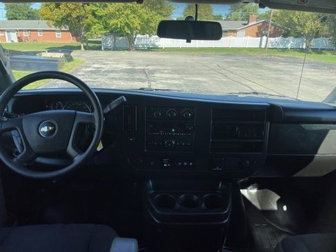 Used 2024 Chevrolet Express 2500 Work Van w/ Driver Convenience Package image 16
