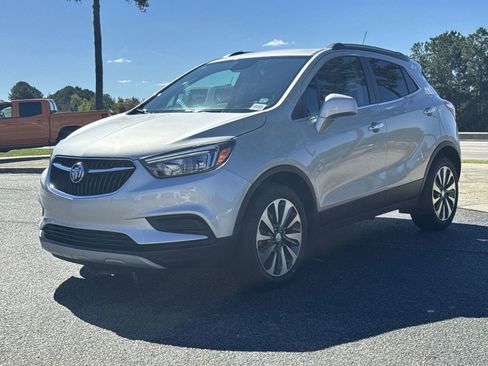 Used 2022 Buick Encore Preferred w/ Safety Package image 5