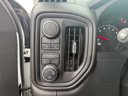 Used 2024 Chevrolet Silverado 1500 W/T w/ Z71 Off-Road Package AWD/4WD image 17