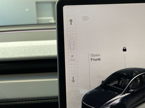 Used 2026 Tesla Model Y AWD image 28